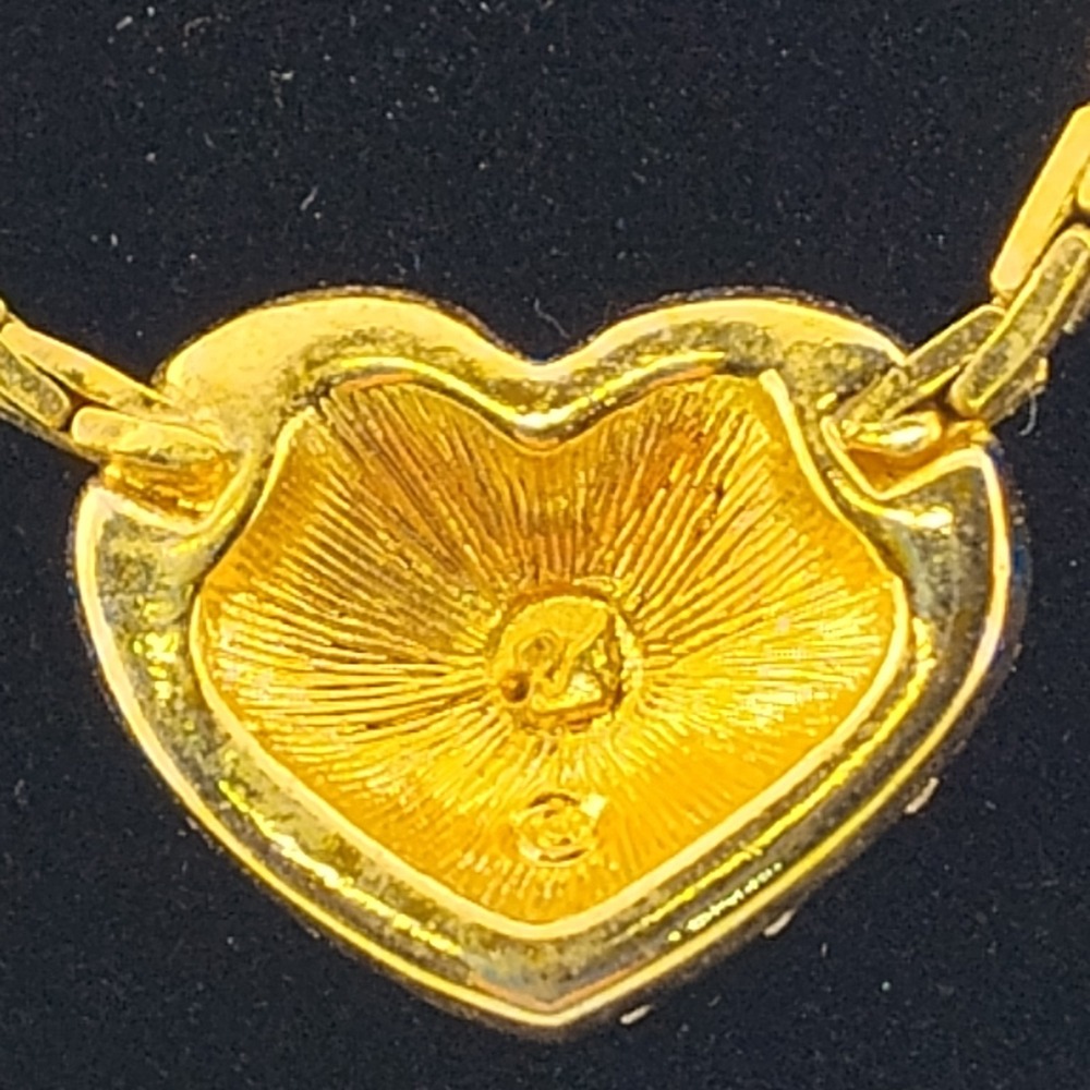 Authentic Vintage Signed SWAROVSKI CRYSTAL HEART LOVE NECKLACE GOLDTONE 16 ¾" - Picture 5 of 9